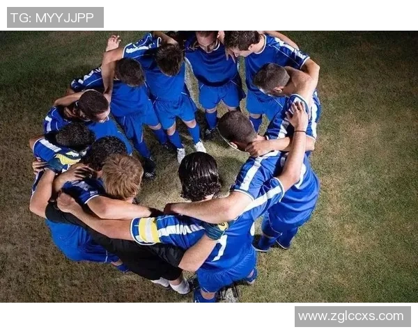 恩斯特足球:探索足球世界的魅力与激情,激发年轻人的运动热情与团队精神 恩斯特足球:探索足球世界的魅力与激情,激发年轻人的运动热情与团队精神