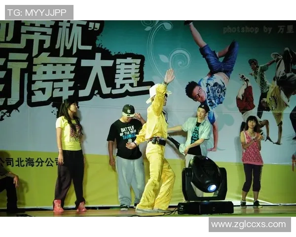 舞蹈与足球的激情碰撞让我们一起感受运动的魅力与艺术的灵动 舞蹈与足球的激情碰撞让我们一起感受运动的魅力与艺术的灵动