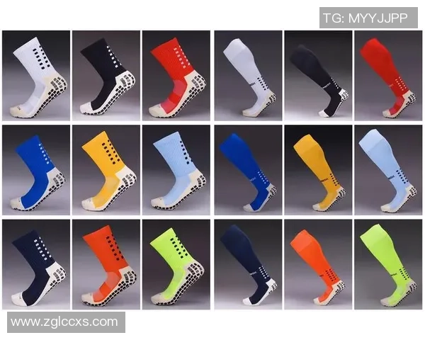 足球袜群的魅力与时尚探讨如何选择适合自己的足球袜提升运动表现 足球袜群的魅力与时尚探讨如何选择适合自己的足球袜提升运动表现