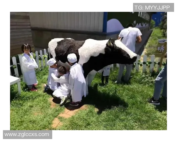 足球牛奶的奇妙结合如何助力运动员提升表现与健康 足球牛奶的奇妙结合如何助力运动员提升表现与健康