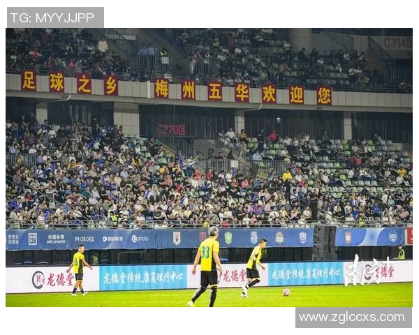 长沙足球散客热潮来袭体验激情赛事与球迷文化的完美结合 长沙足球散客热潮来袭体验激情赛事与球迷文化的完美结合